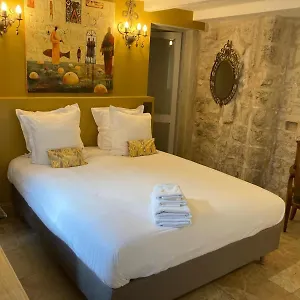 4* Bed and breakfast La Maison Des Augustins 4 Stars Et Fitness
