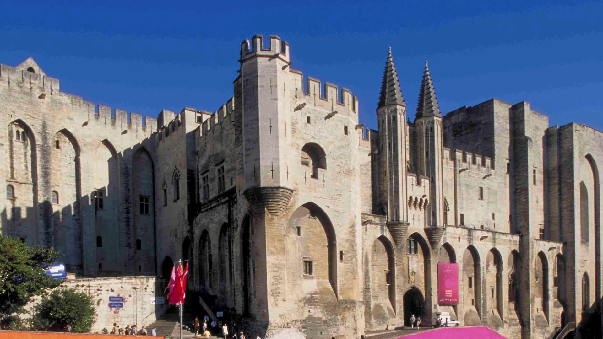 Mercure Avignon Centre Palais Des Papes 4*,  France